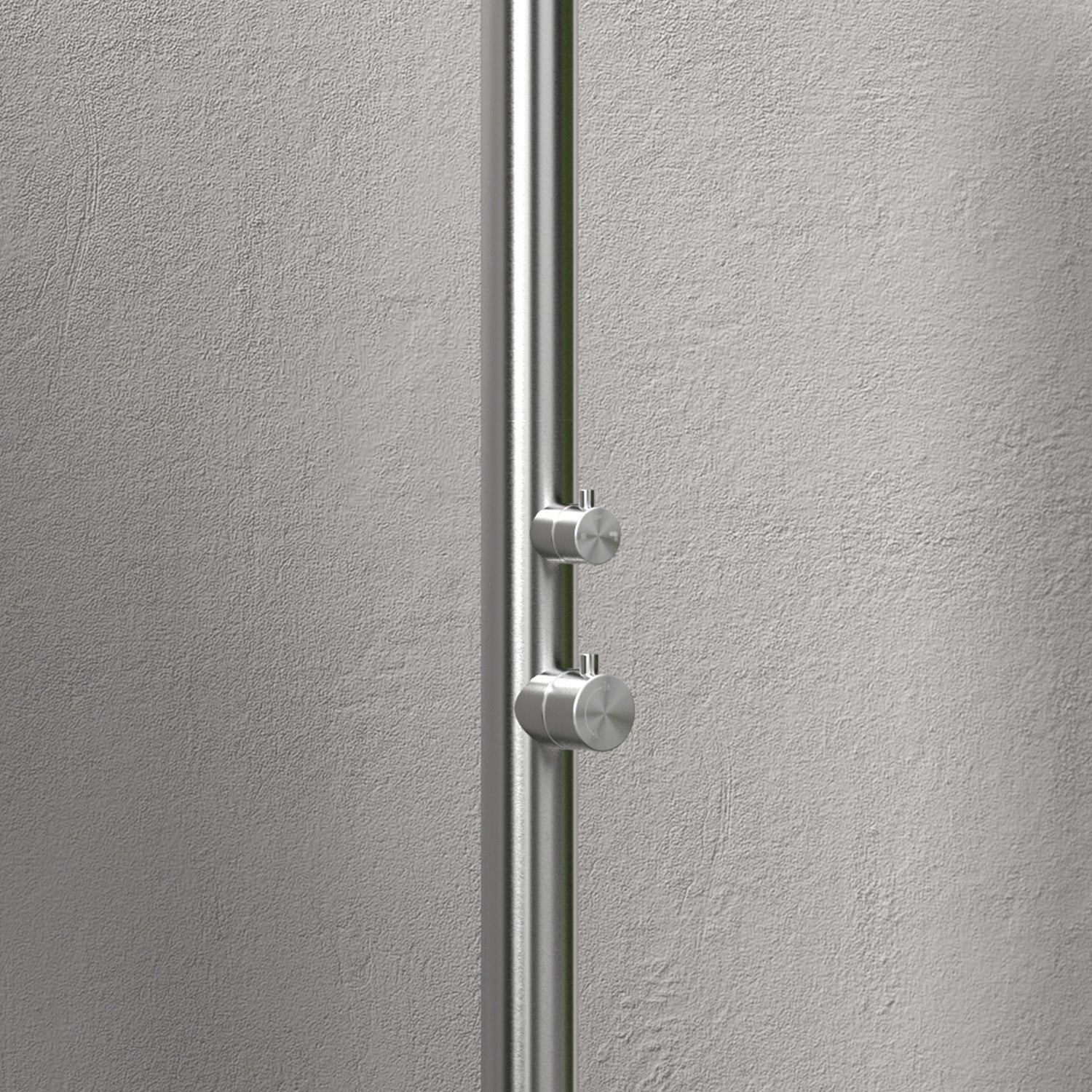 Sined Quartu Doccia Per Esterni In Acciaio 316l Con Soffione e Lavapiedi h 2289 Cm Inox Attacchi a Scomparsa Sulla Base