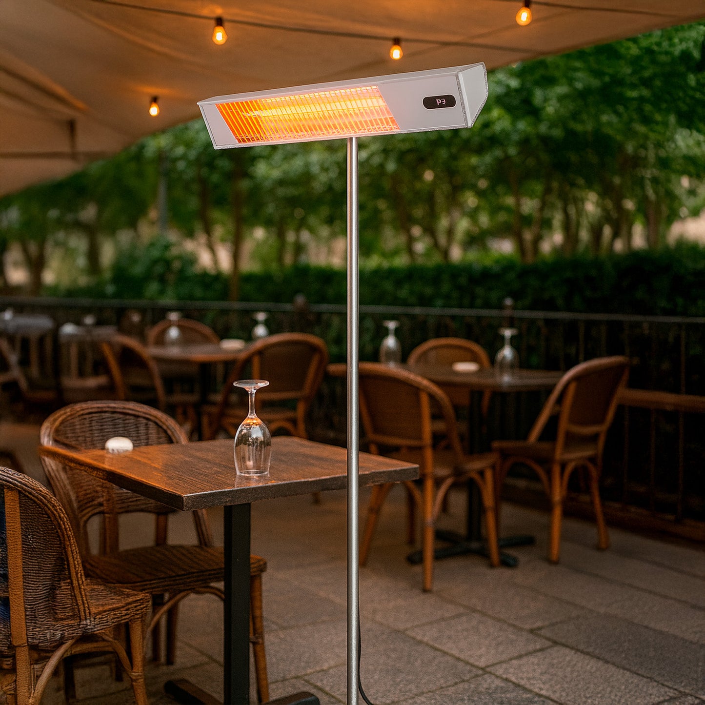 Piantana Infrarossi 2000w Per Esterno Con Design Elegante e Resistente