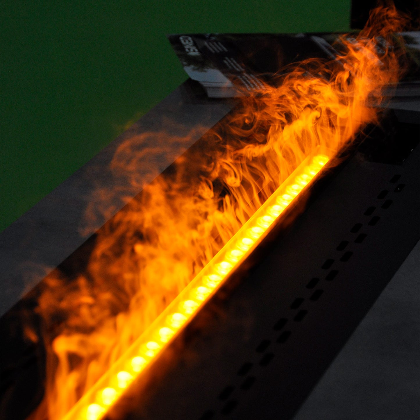 Caminetto Resia 100 Eleganza e Calore con Effetto Fiamma Rea