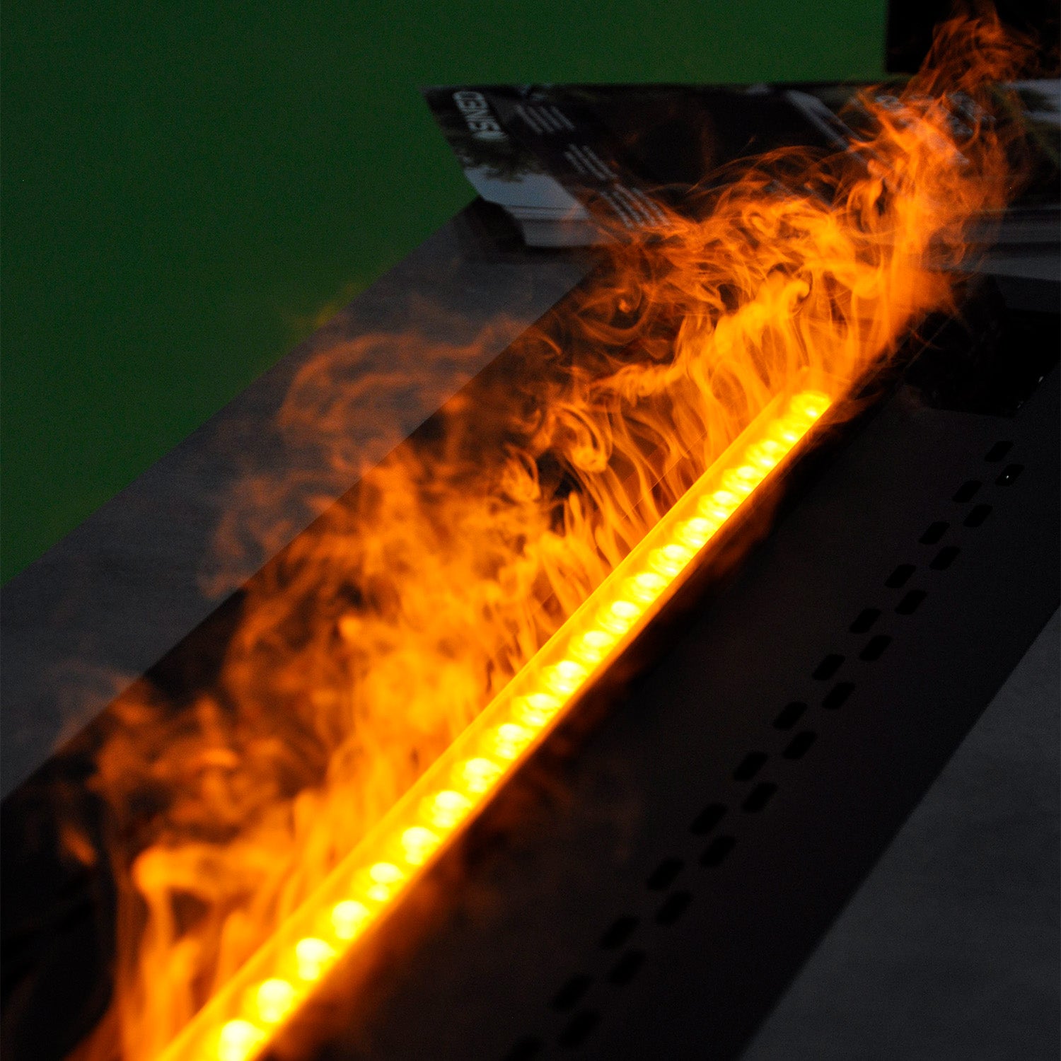 Caminetto Resia 100 Eleganza e Calore con Effetto Fiamma Rea