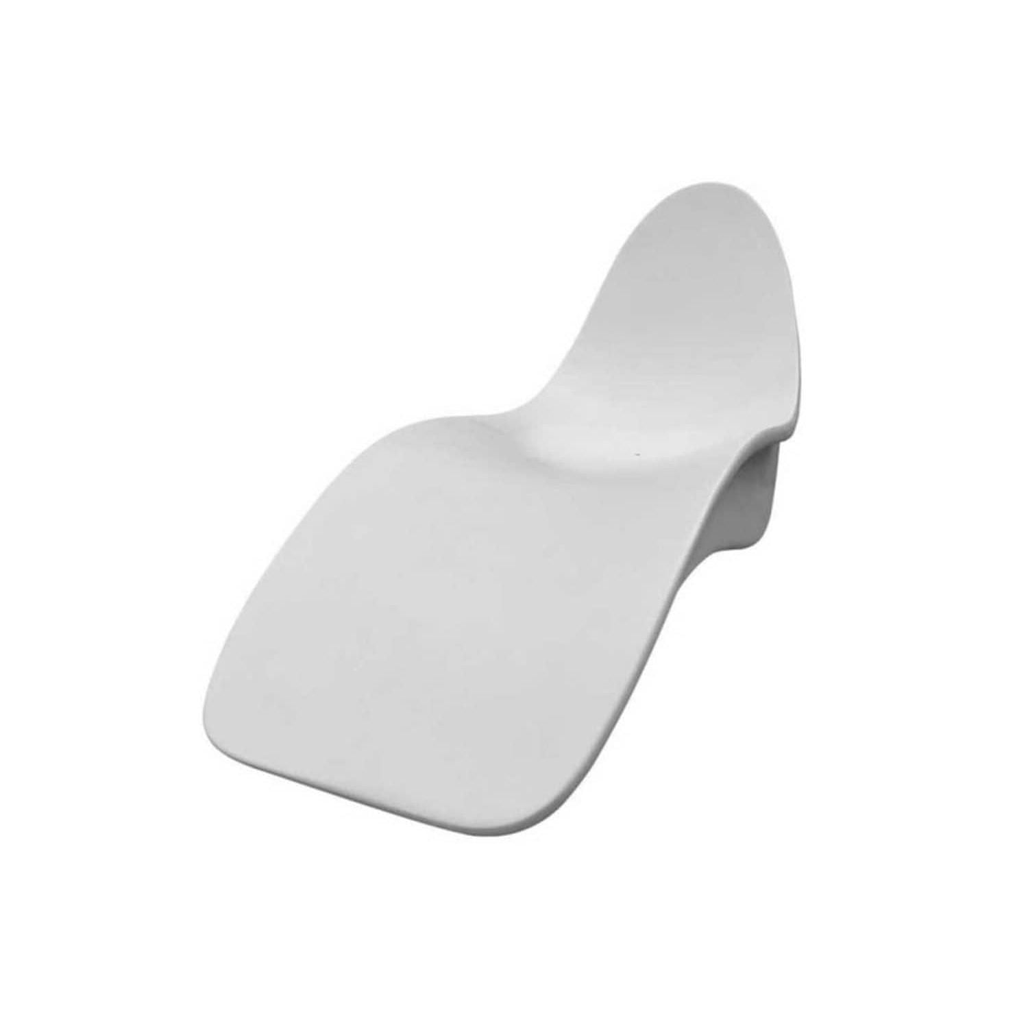 Chaise Longue Bianca In Vetroresina Sined Comfort e Design Per Interni Ed Esterni