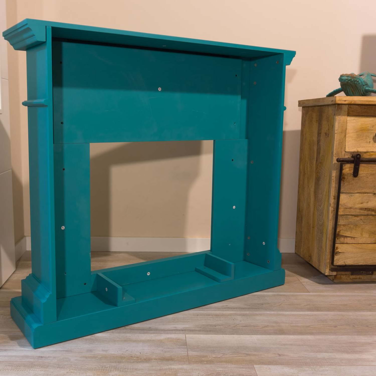 Cornice Blu Turchese Per Caminetto Cetona Eleganza e Qualita
