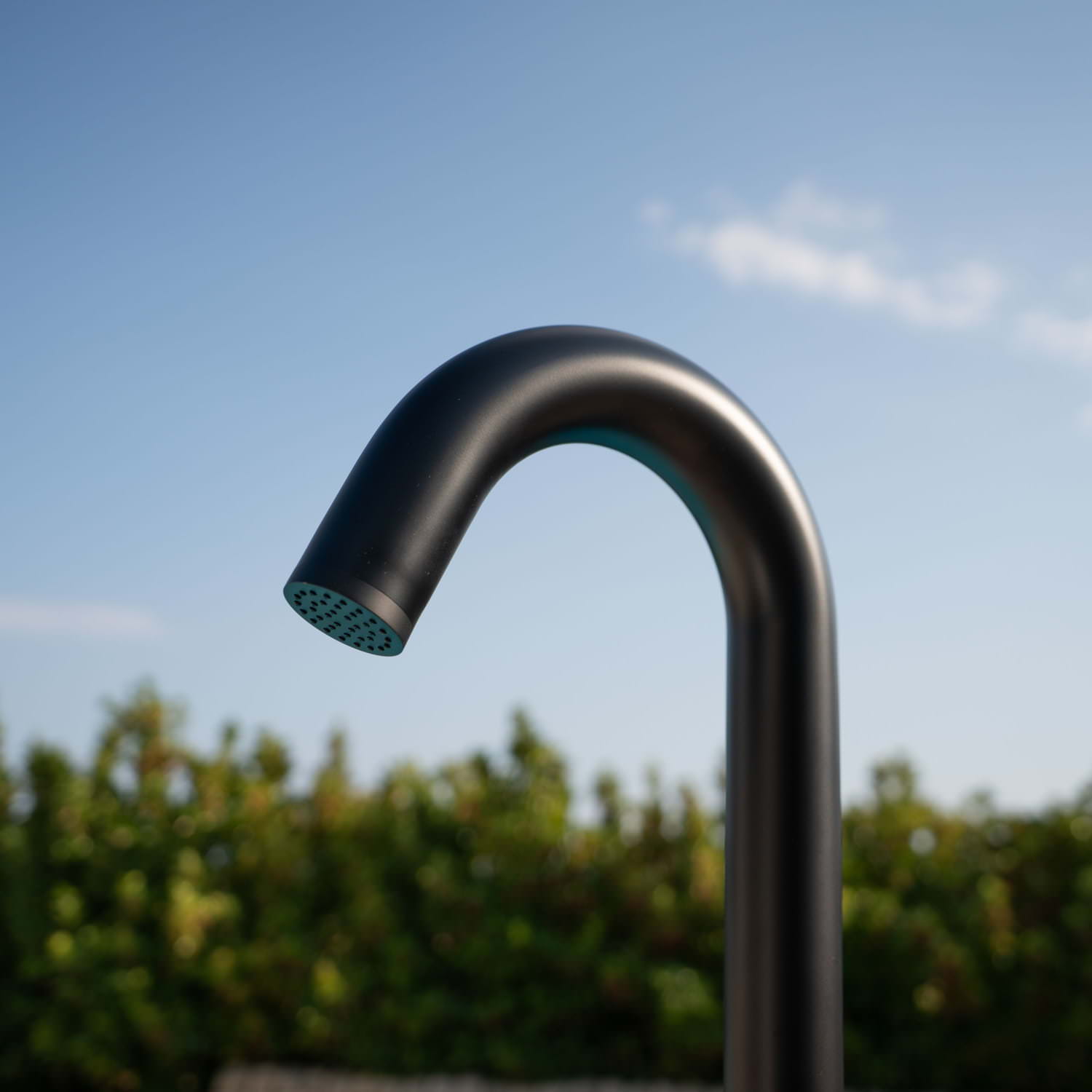 Doccia Da Giardino Nera In Acciaio Inox Aisi 316l Con Miscelatore e Doccetta Design Elegante e Resistente Per Esterni e Interni Acquista Ora Con Spedizione Gratuita e Garanzia Postvendita