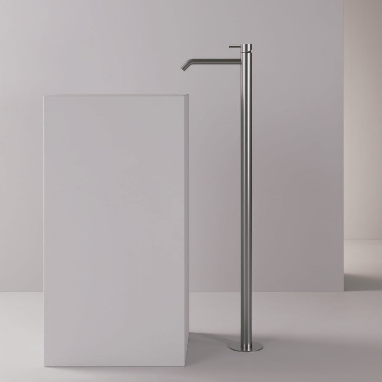 Minidoccia Slim Inox eleganza e funzionalita per il tuo bagno
