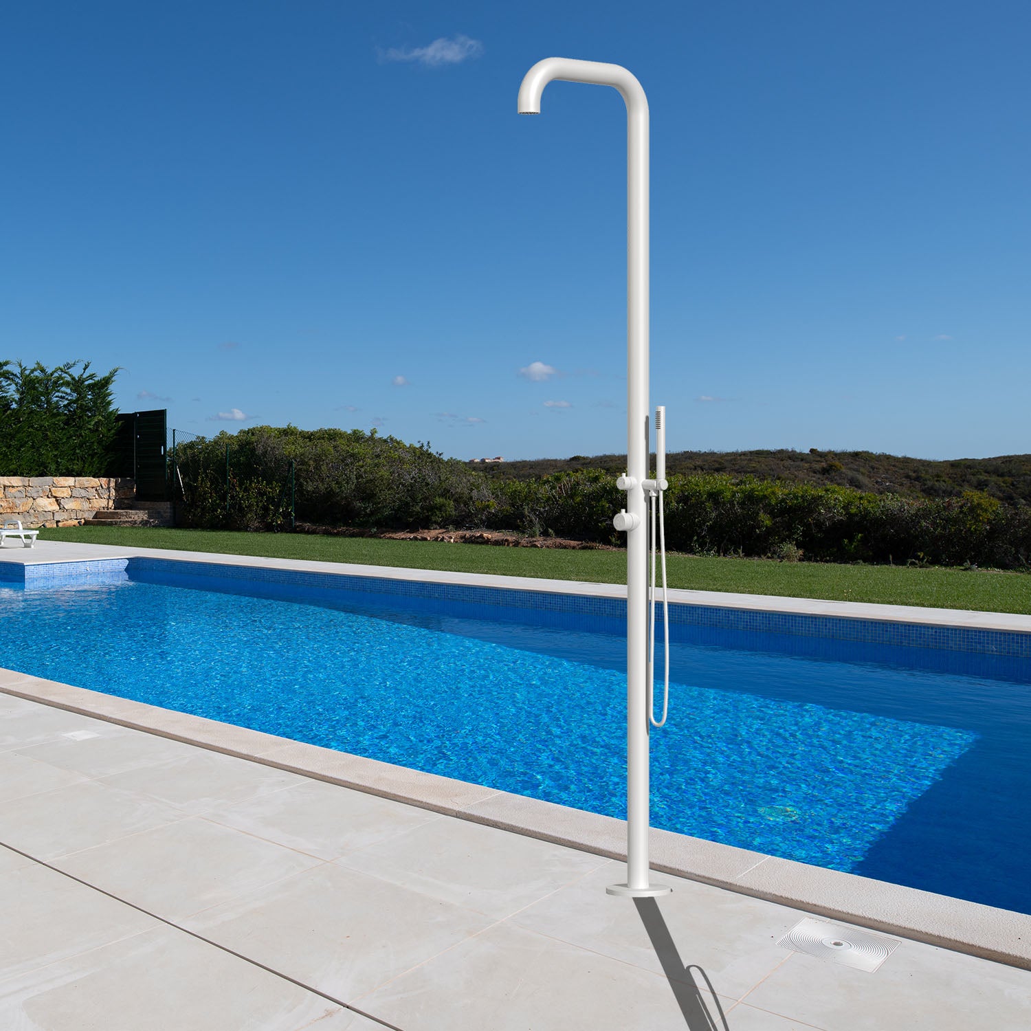 Doccia Chia Bianca Inox 316l Eleganza e Durabilita Per Esterni