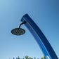 Doccia Solare Ecologica In Alluminio Blu Con Soffione Da 20 Cm Miscelatore Rubinetto Lavapiedi e Struttura Curva Per Esterni Serbatoio Da 35 Litri Altezza 226 Cm Ideale Per Piscine Giardini Hotel e Campeggi Acquista Ora Per Un Investimento Sicuro