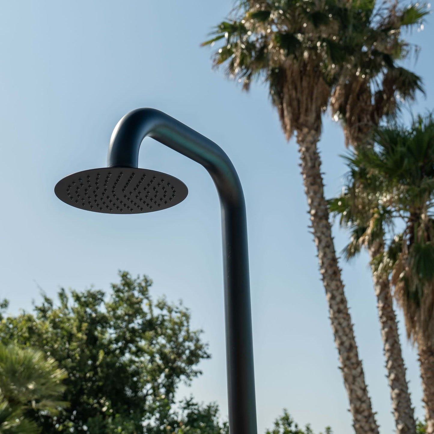 Doccia Nera In Acciaio Inox Aisi 316l Per Esterni Design Elegante e Resistente Con Miscelatore e Doccetta a Mano Acquisto Sicuro Consegna Veloce Garanzia Postvendita