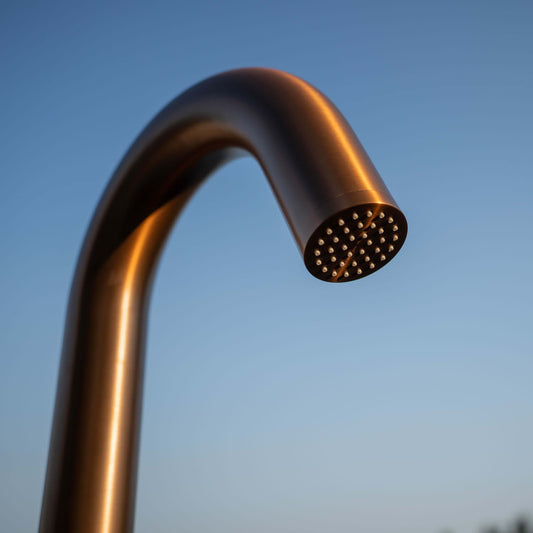 Doccia Esterna Oro Rosa In Acciaio Inox 316l Design Elegante