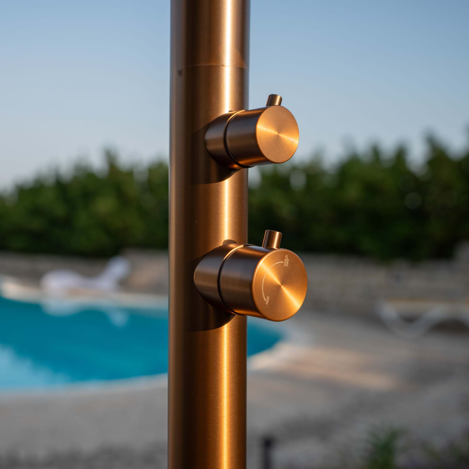 Doccia Esterna Oro Rosa In Acciaio Inox 316l Design Elegante e Resistente Acquisto Sicuro e Consegna Veloce