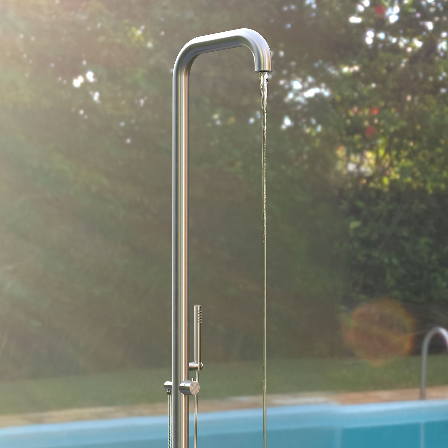 Doccia Sined Sassari Inox Eleganza e Durata Per Il Tuo Giardino