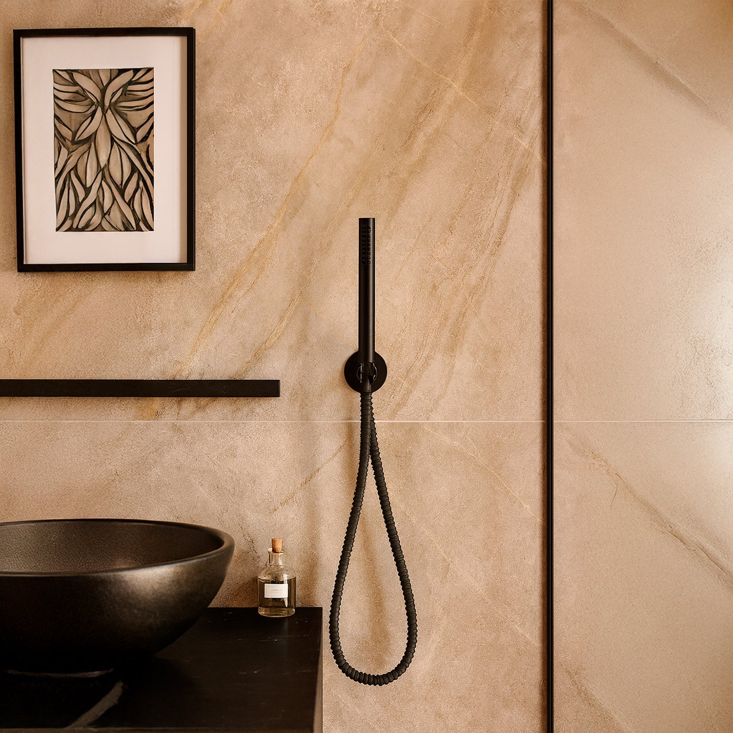 doccetta nera sined levante design moderno e resistente