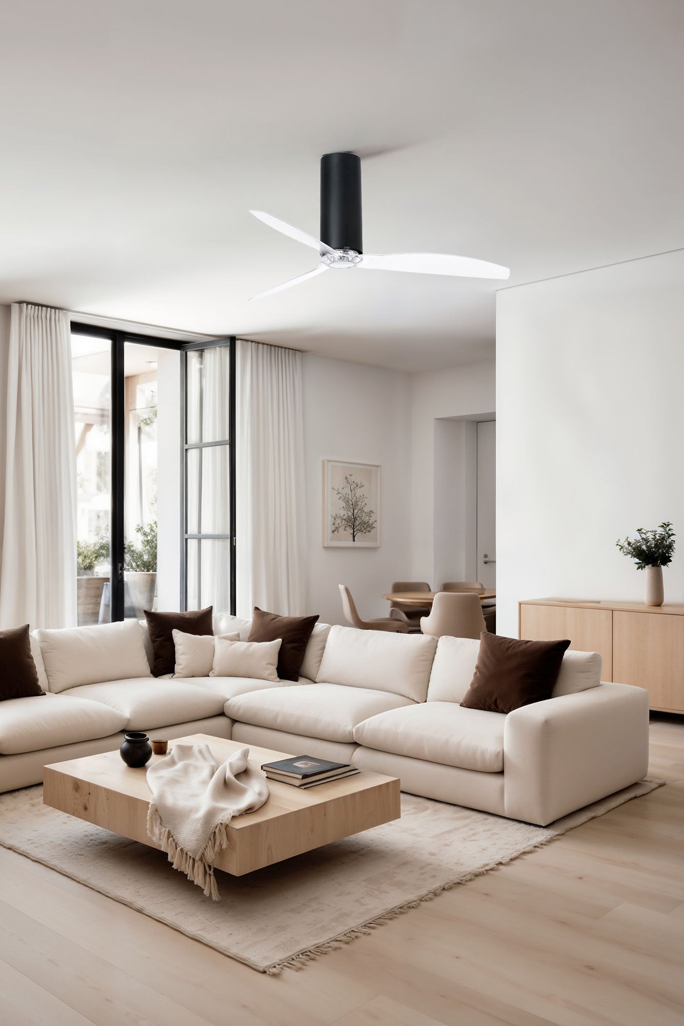 Ventilatore Nero Con Pale Trasparenti Da Soffitto