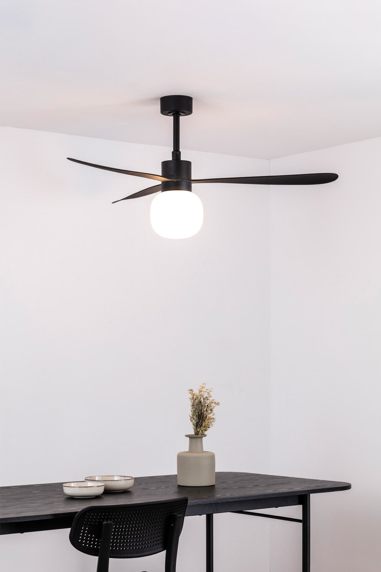 Faro Amelia Eleganza e Qualita Senza Tempo