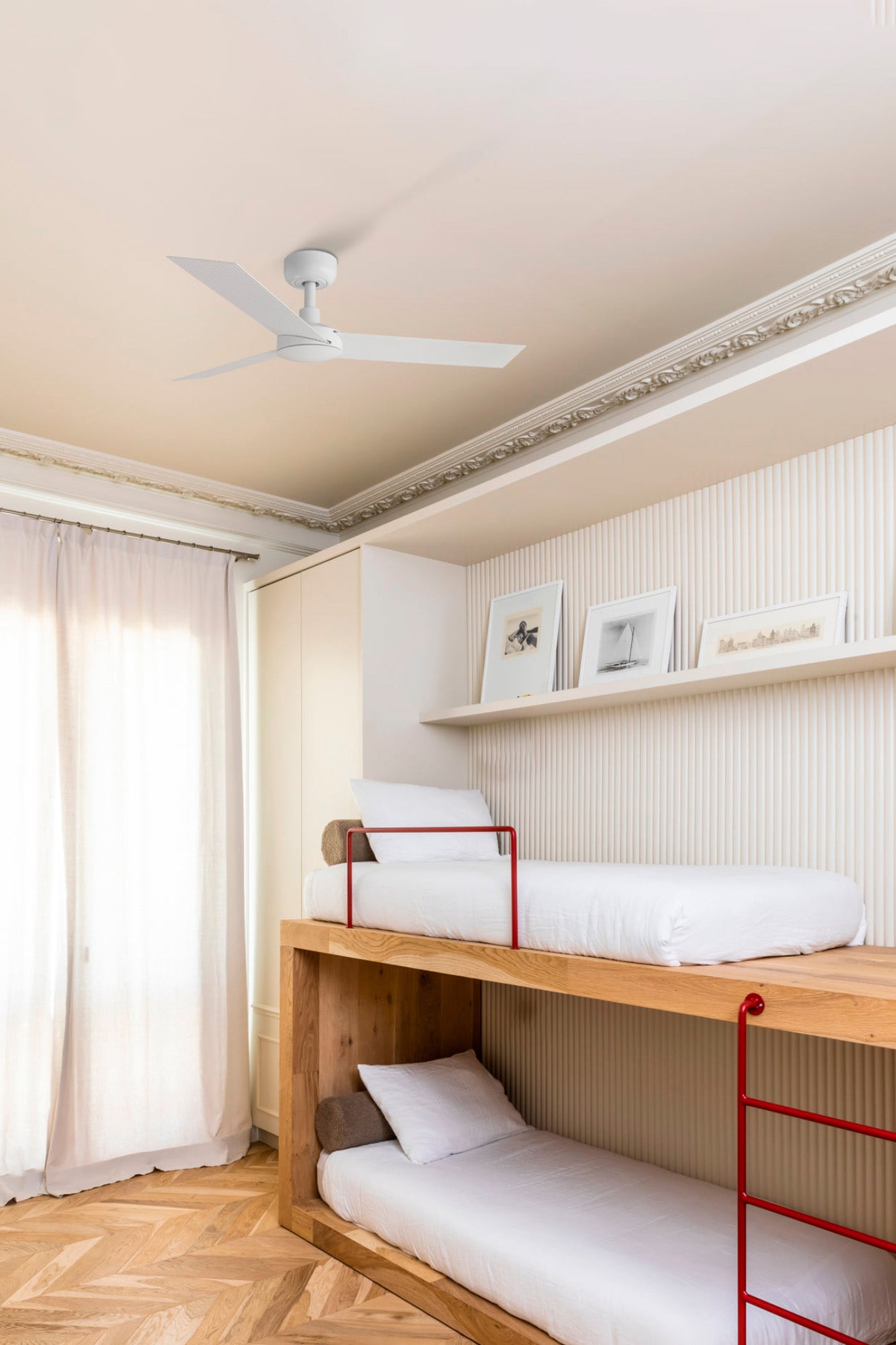 Faro Bianco Elegante e Durevole Acquista