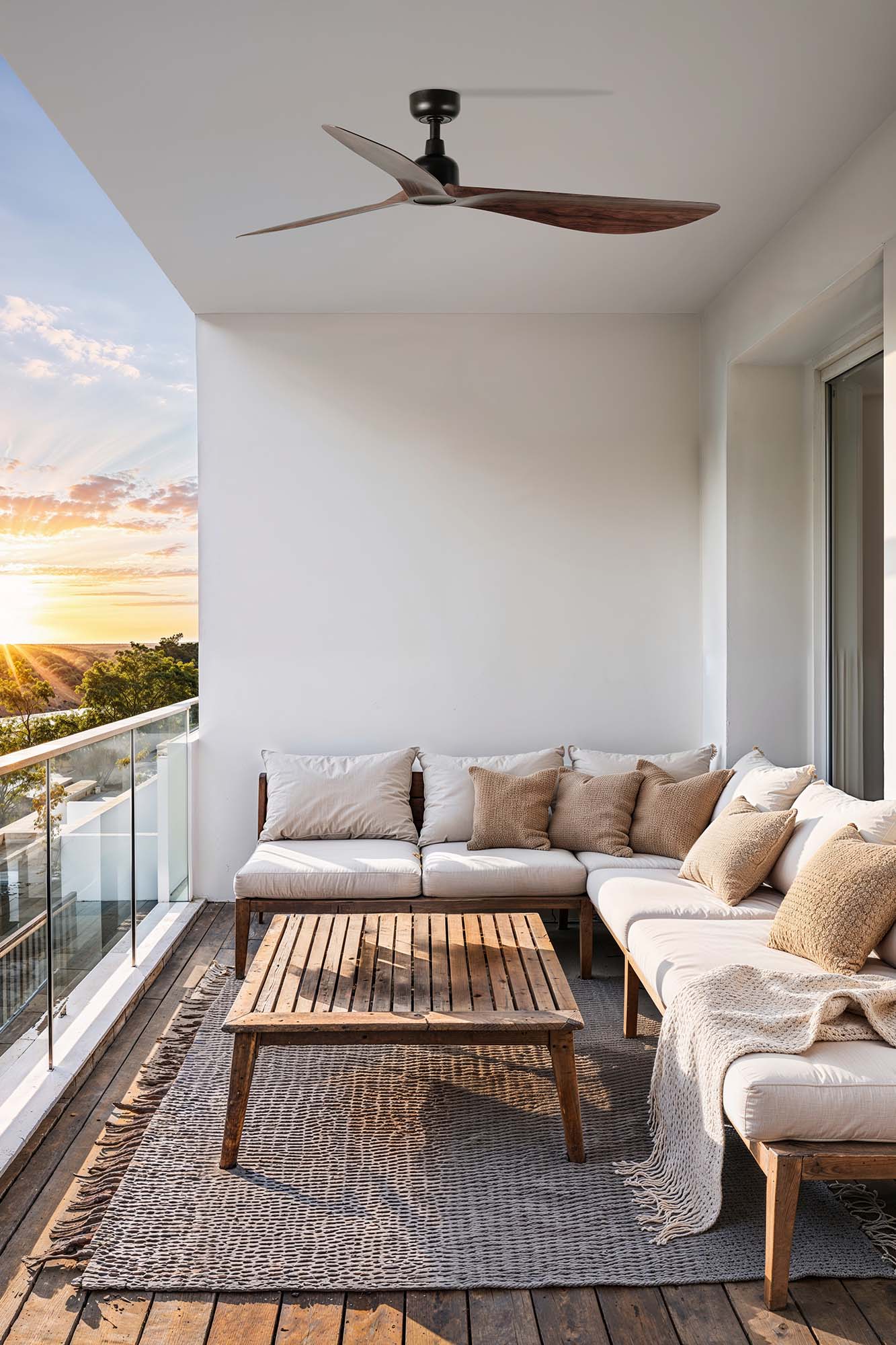 Faro Outwood l Marrone Eleganza e Funzio