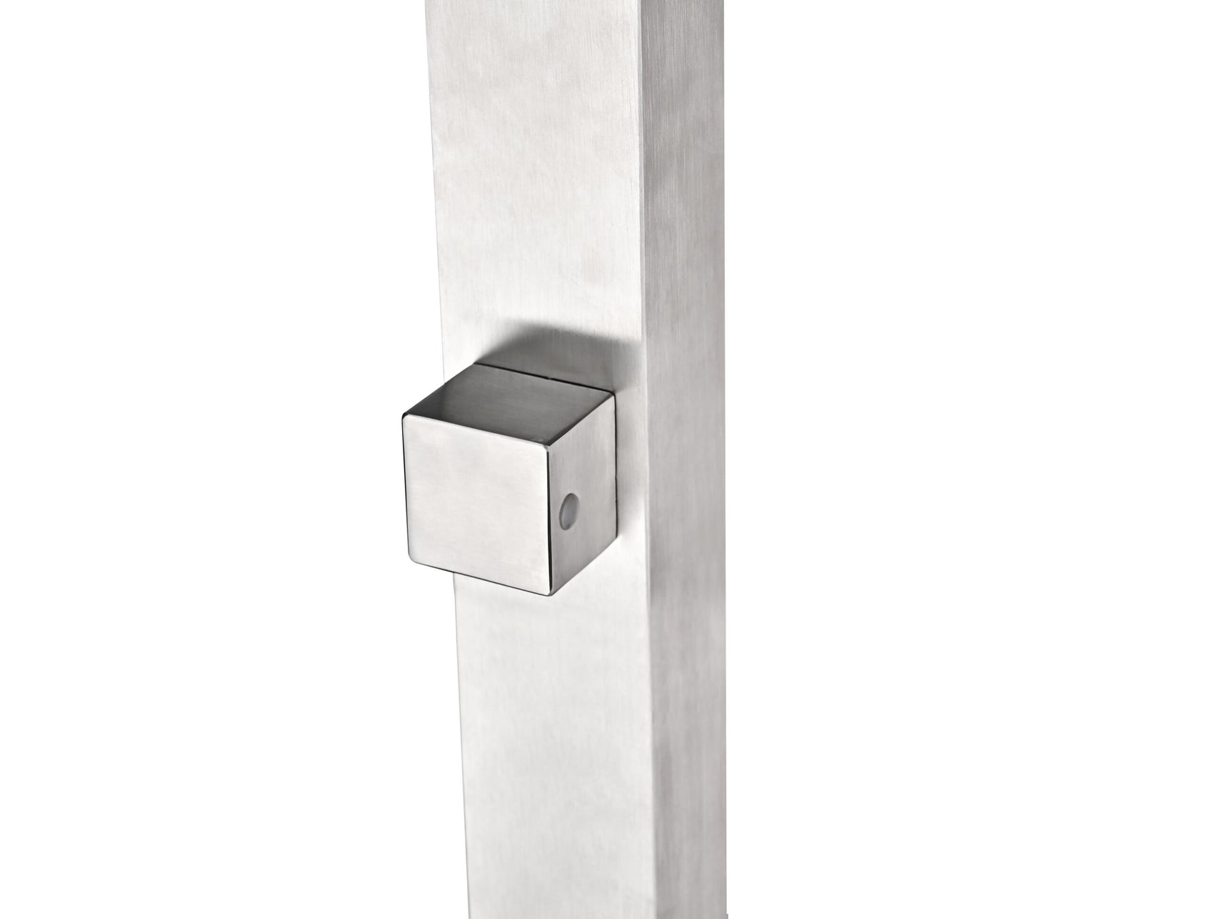 Doccia piscina Niagara in acciaio inox S316 eleganza e qualita per il tuo giardino