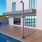 Doccia piscina Niagara in acciaio 316 eleganza e resistenza per il tuo giardino o piscina Design raffinato con diffusore a cascata rubinetto monoforo a 2 vie e base decorativa Massima qualita anticorrosione per un uso esterno duraturo Acquista ora e