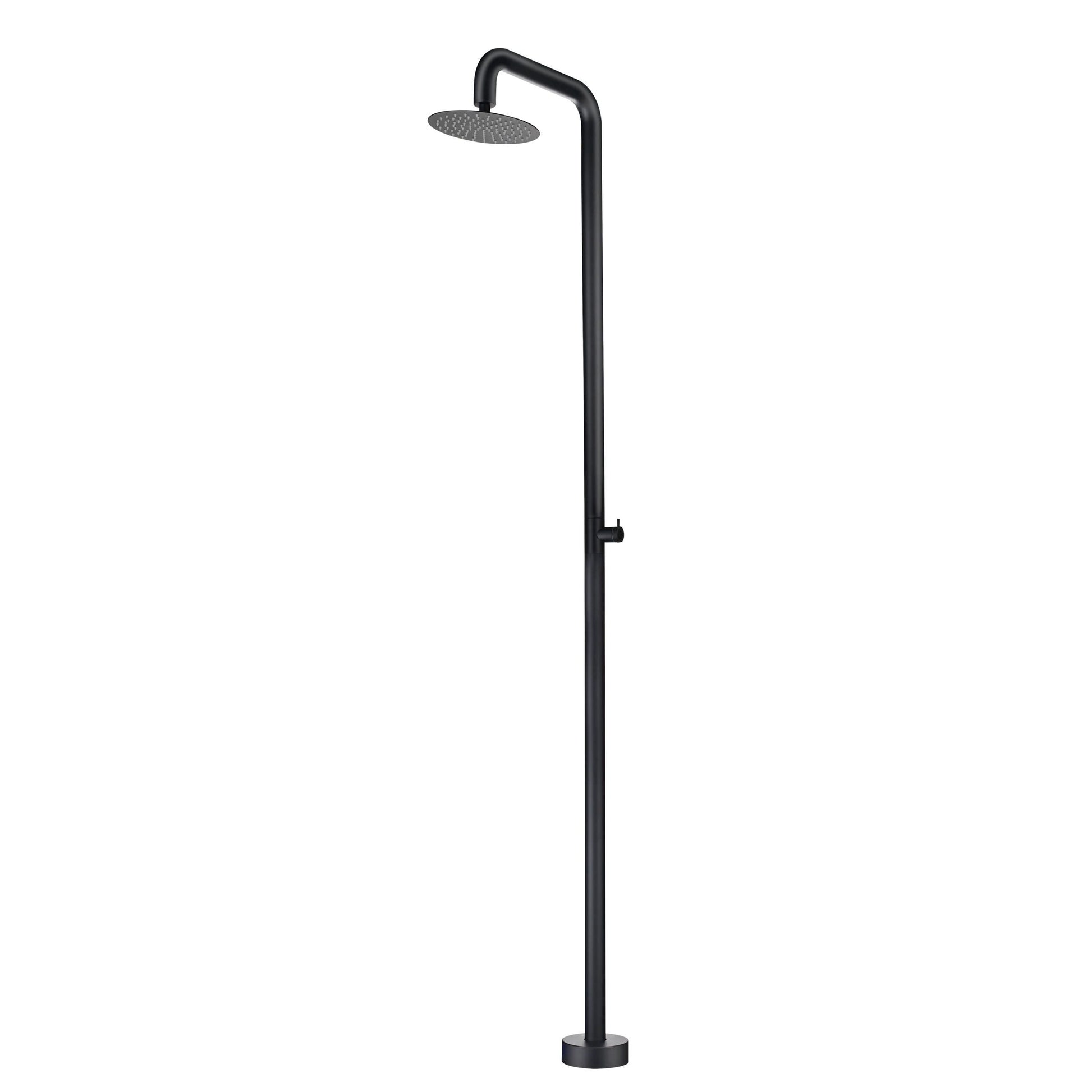 Doccia piscina inox 316 OREGON eleganza e qualita per il tuo giardino Realizzata in acciaio inox 316 nero offre resistenza allusura e alla corrosione Dotata di diffusore orientabile e rubinetto monoforo e laccessorio perfetto per gli spazi esterni