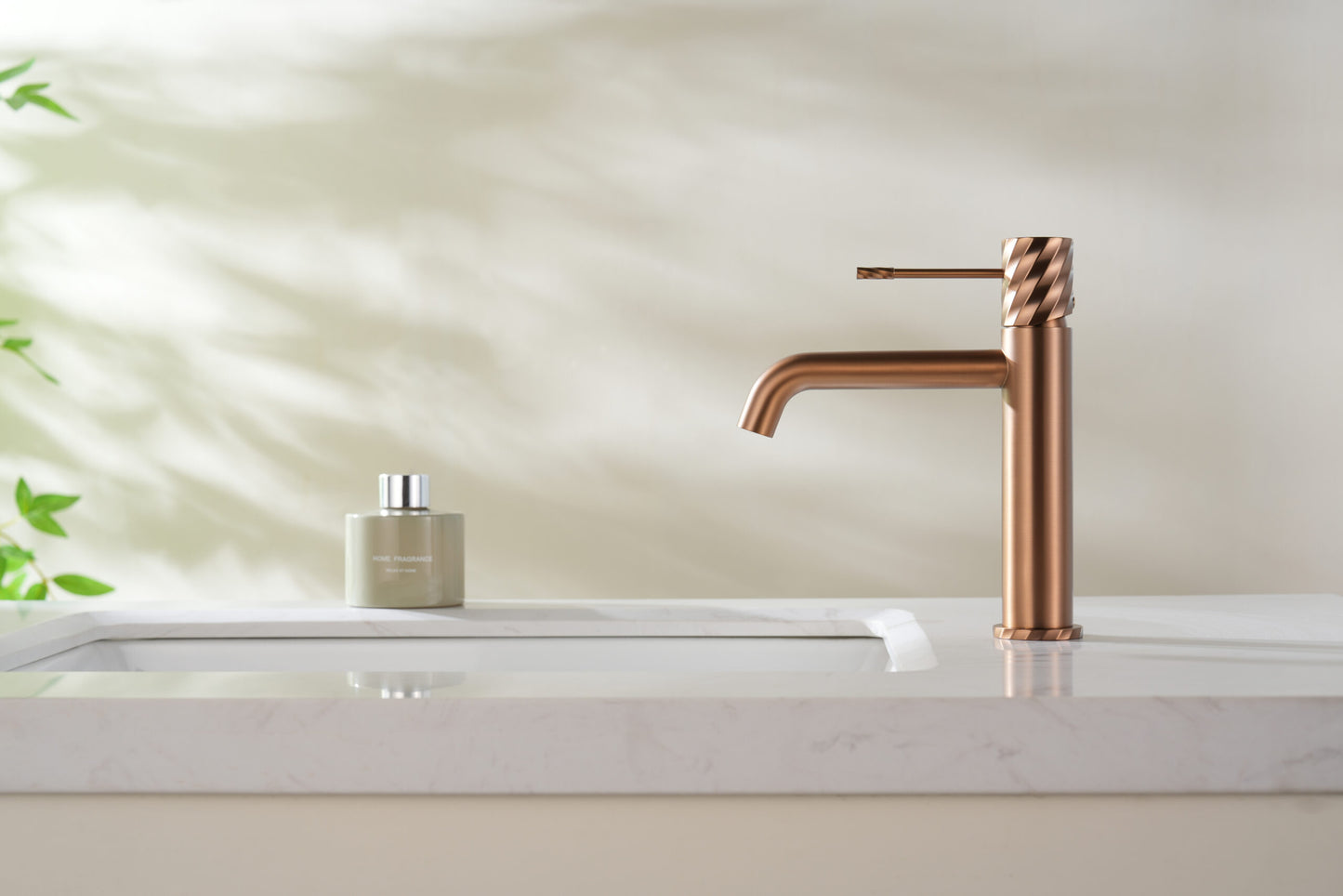 MISCELATORE MONOCOMANDO PER LAVABO ORO R