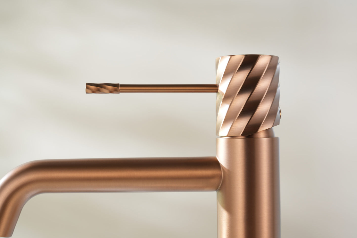 MISCELATORE MONOCOMANDO PER LAVABO ORO R