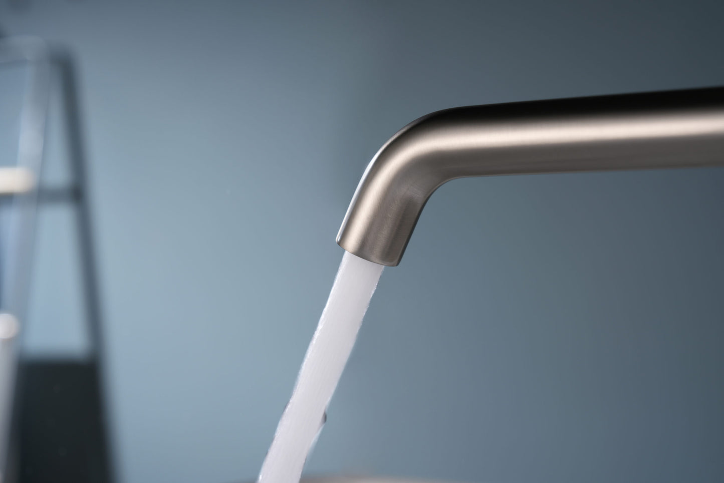 MISCELATORE MONOCOMANDO PER LAVABO ALTO