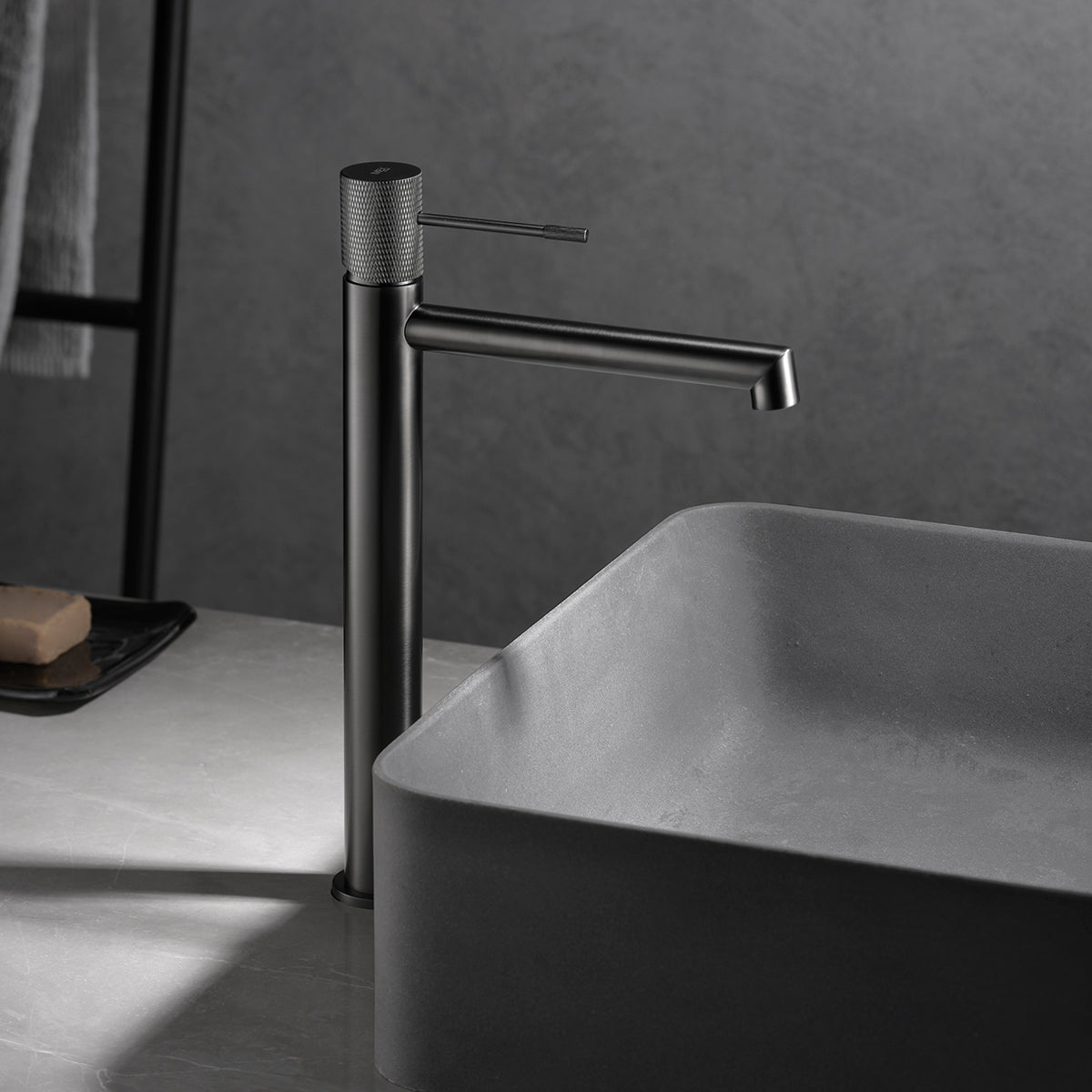 Miscelatore lavabo alto Line black gun m