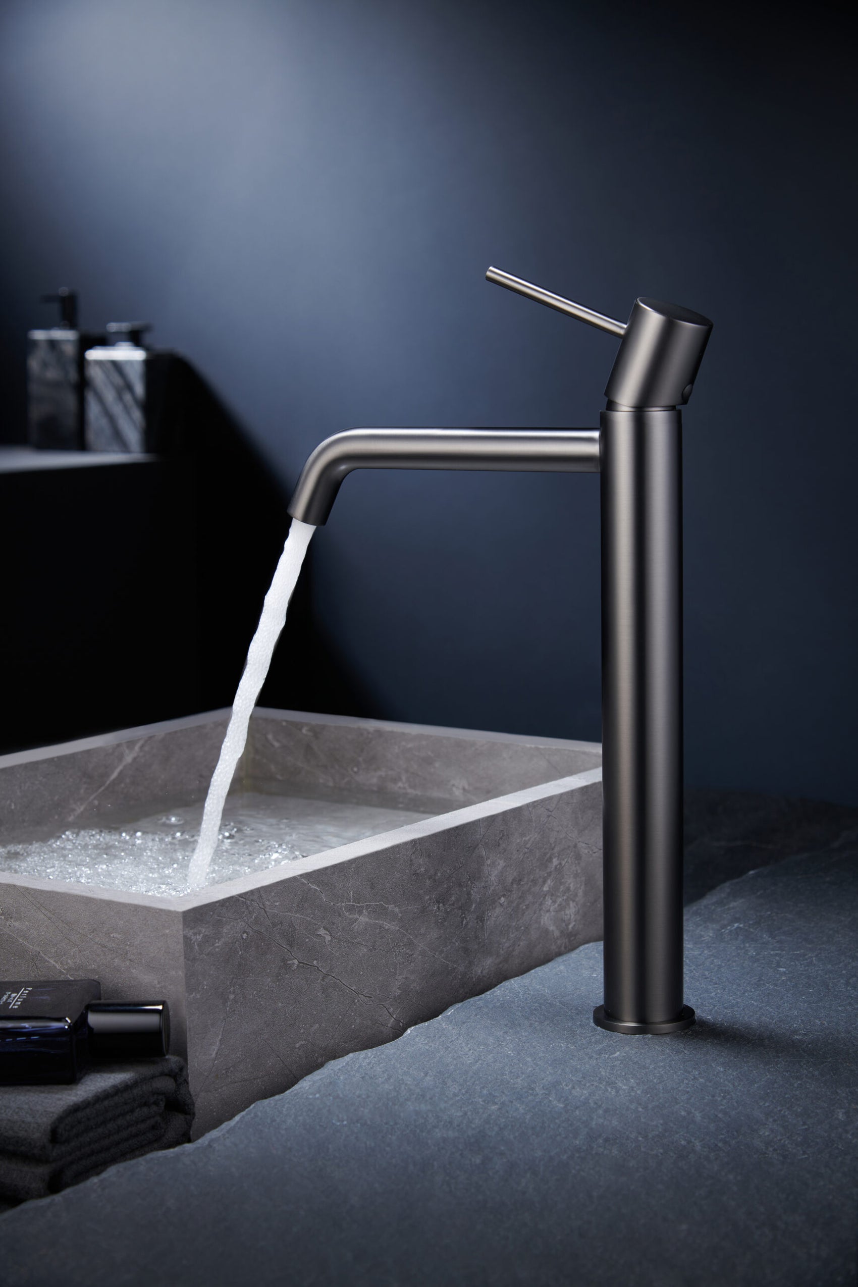 Miscelatore lavabo alto Monza black gun