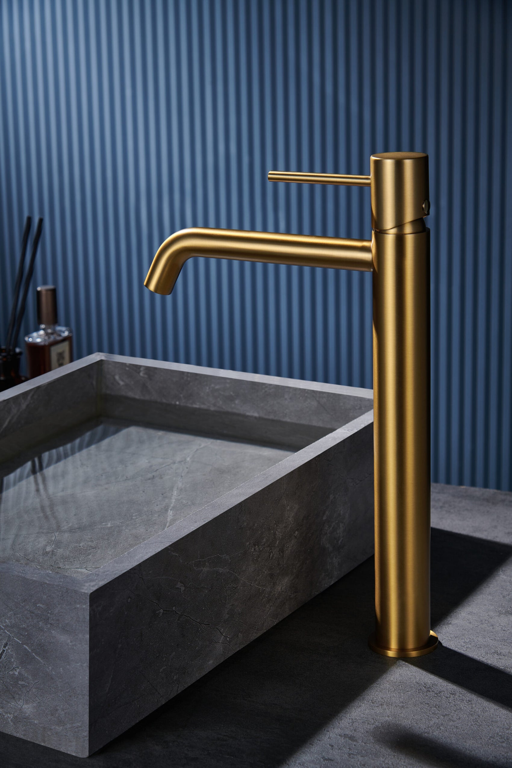 Miscelatore lavabo alto Monza oro spazzo