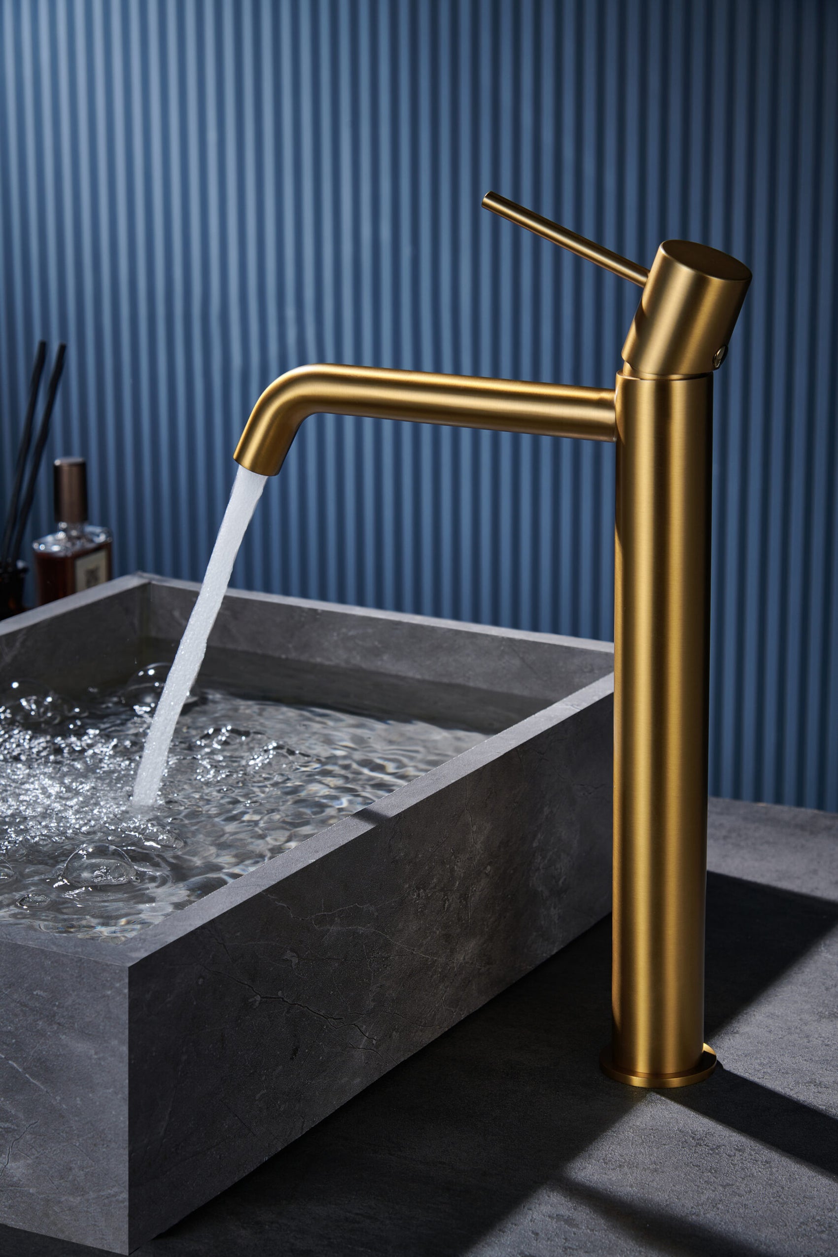 Miscelatore lavabo alto Monza oro spazzo