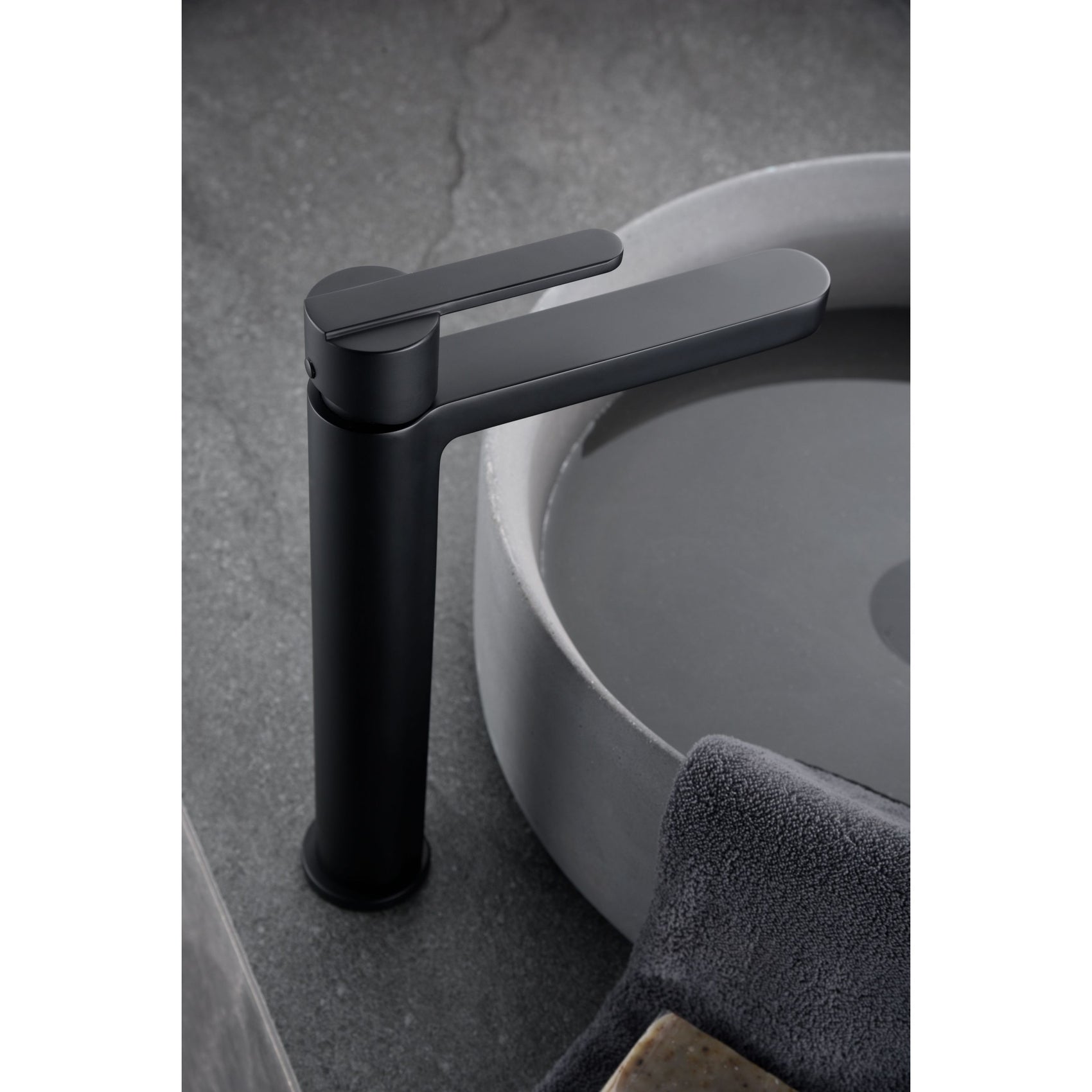 Miscelatore lavabo alto Roma nero opaco