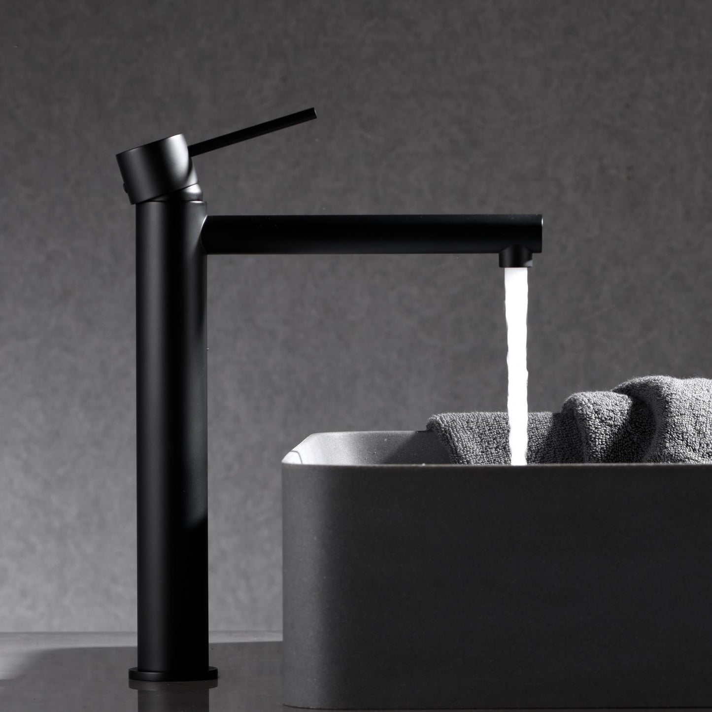 Miscelatore lavabo alto Milos Stick nero