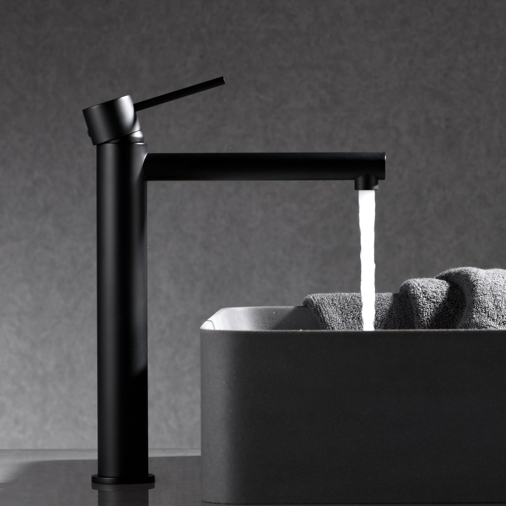 Miscelatore lavabo alto Milos Stick nero