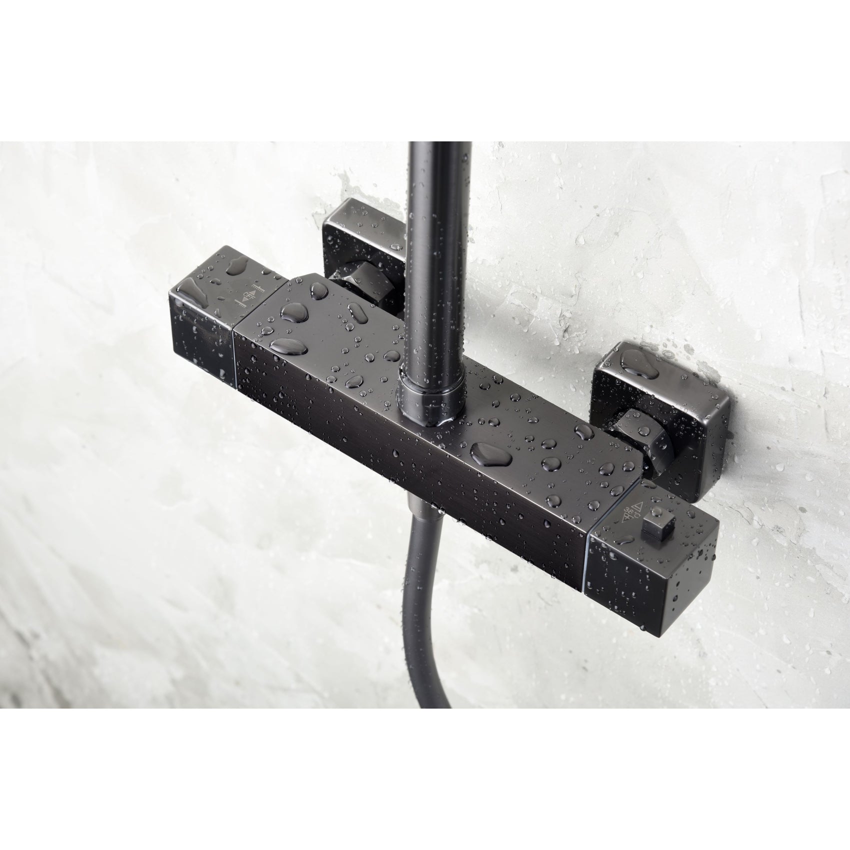 colonna doccia termostatica art black design elegante e dura