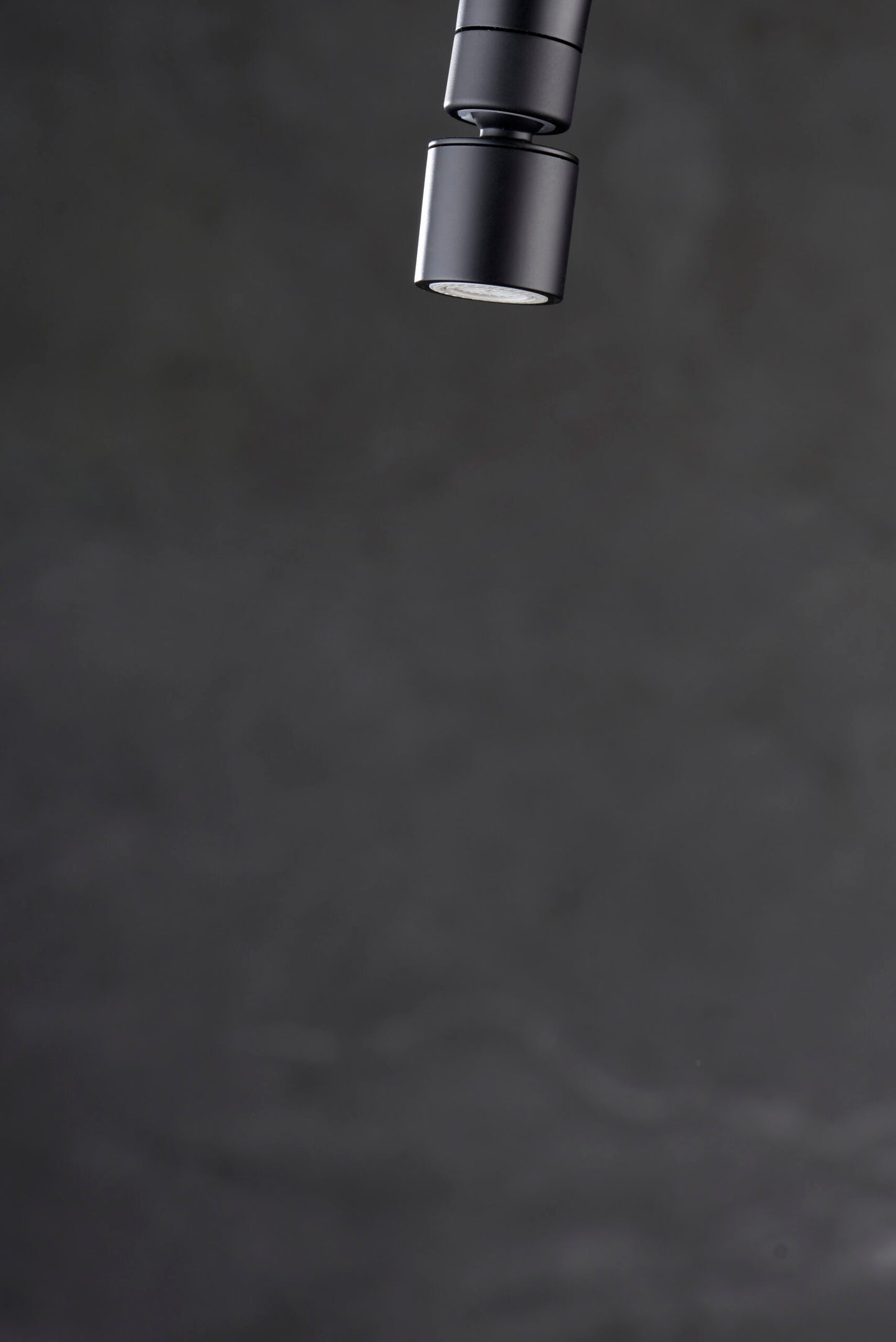 Aeratore girevole da cucina M22H nero