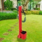 Fontanella da giardino rossa SINED con secchiello e tubo flessibile