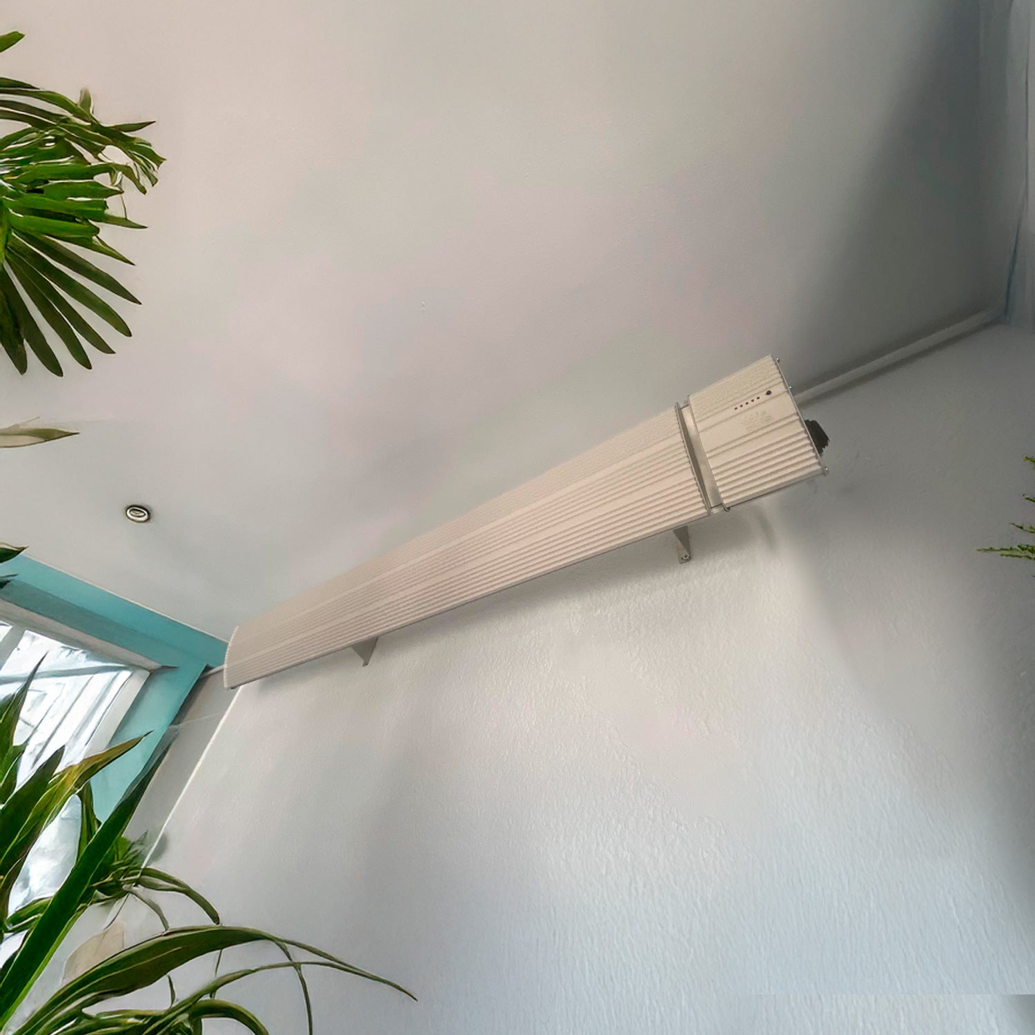 Riscaldatore a Infrarossi Bianco 2400w Marbella2400w Eleganza e Comfort Per Interni Ed Esterni