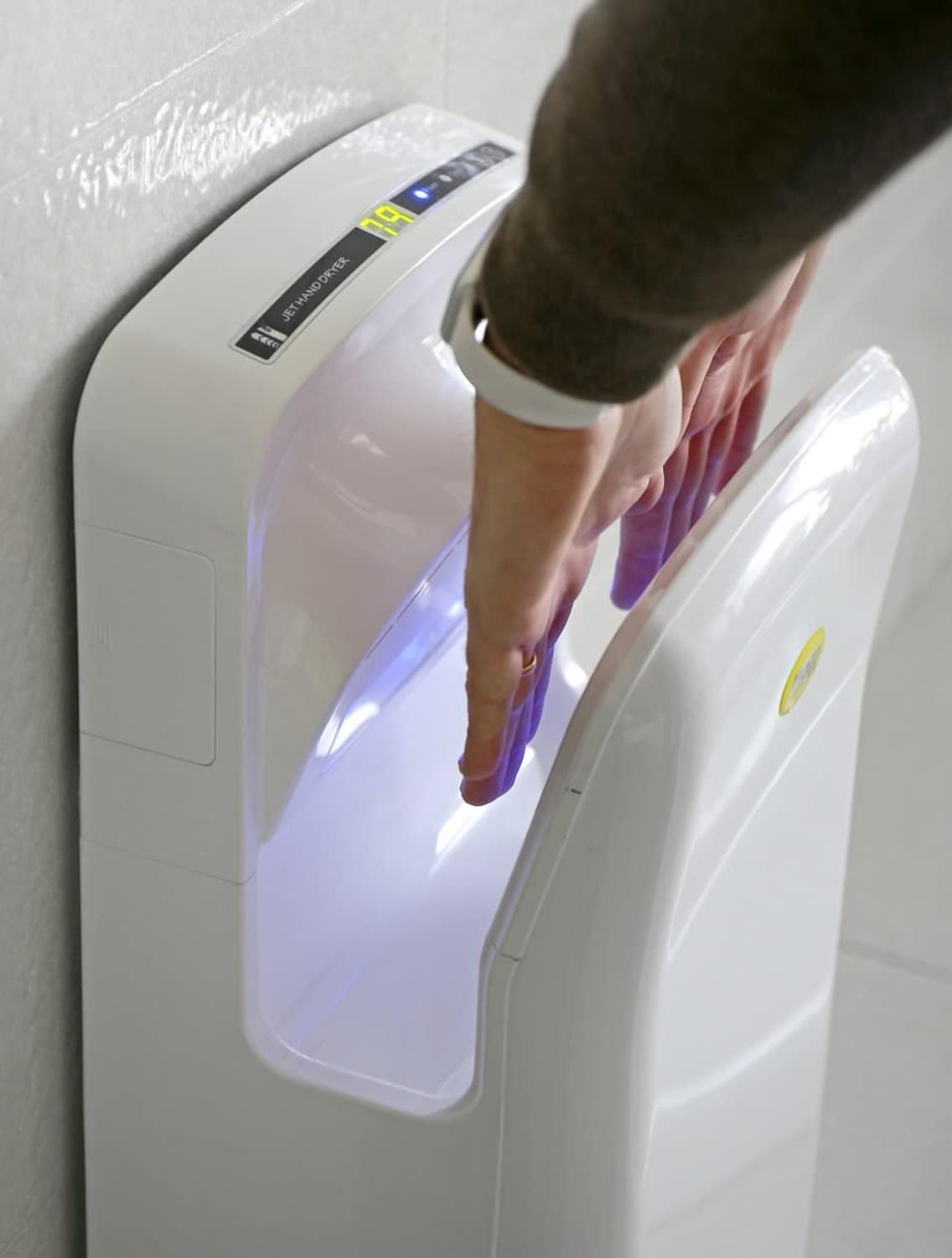 Asciugamani elettrico Moel 734: design elegante e funzionale, acquista subito!