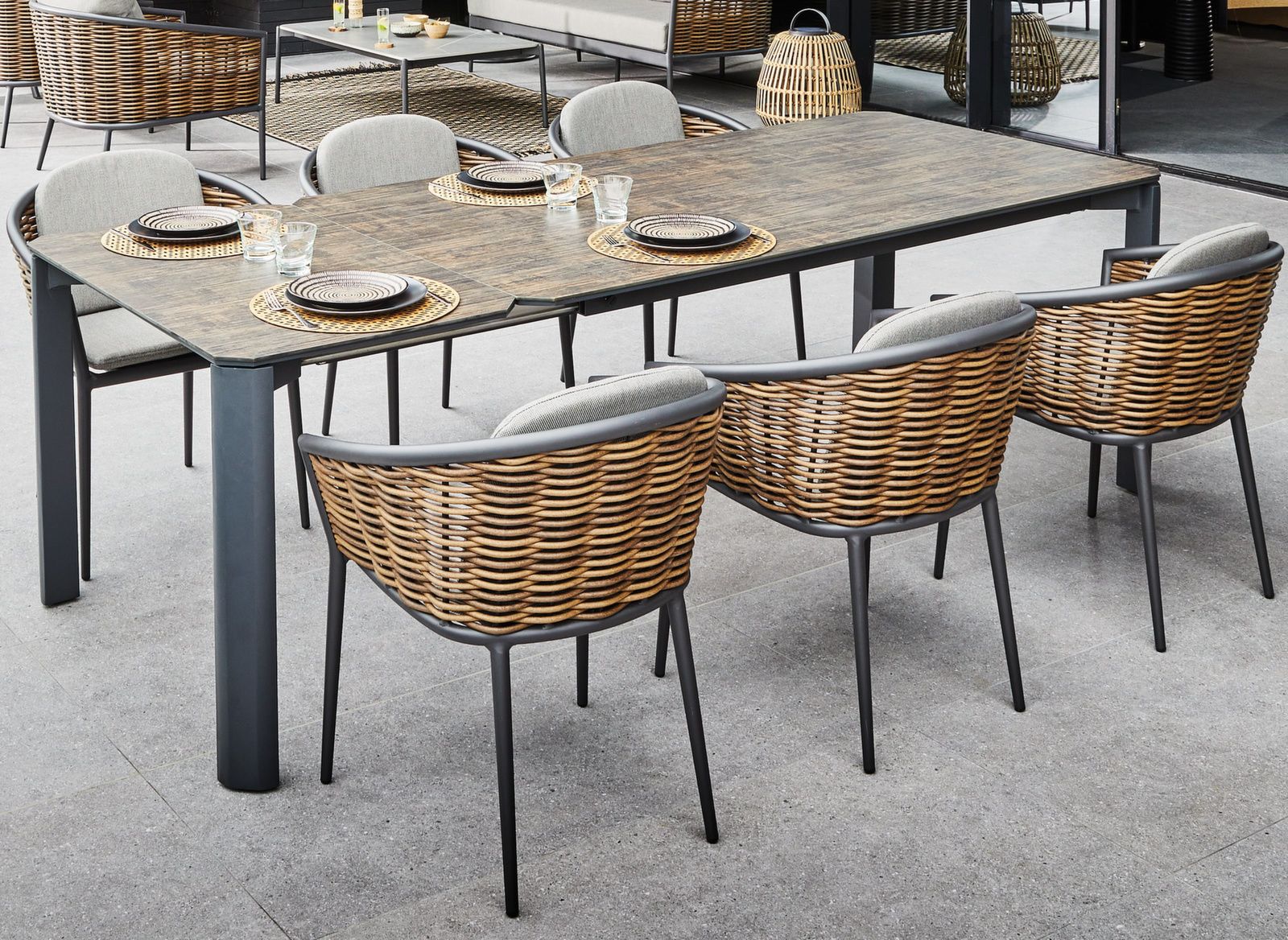 Poltroncina Asti SINED: eleganza e resistenza per il tuo giardino 