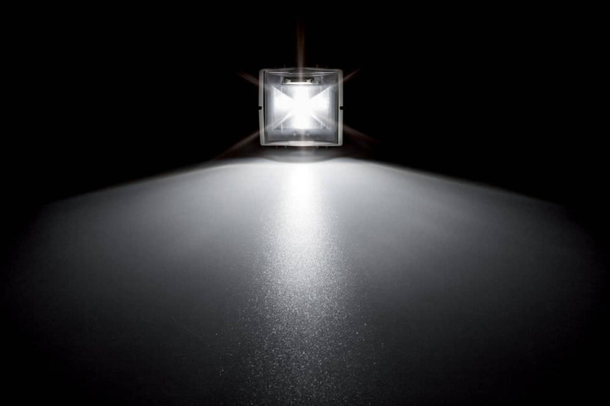 lampada di emergenza estraibile perry 1le002 design elegante