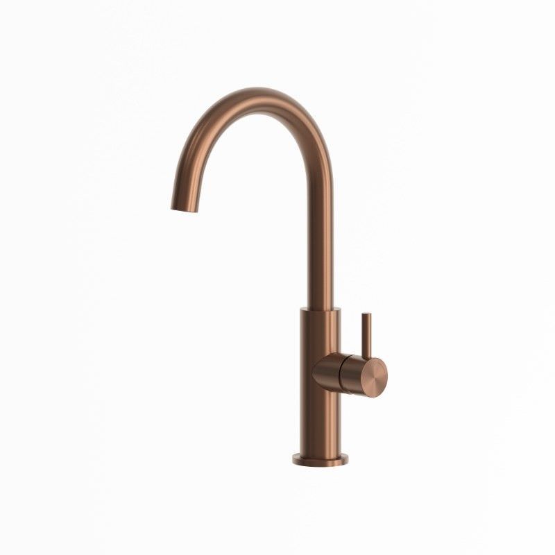 Rubinetto inox Levante basso PVD oro rosa: eleganza e funzionalità per la tua cucina. Realizzato con materiali di alta qualità, offre un design moderno e una resistenza nel tempo. Scegli il Levante basso per un investimento duraturo e raffinato. Acquista