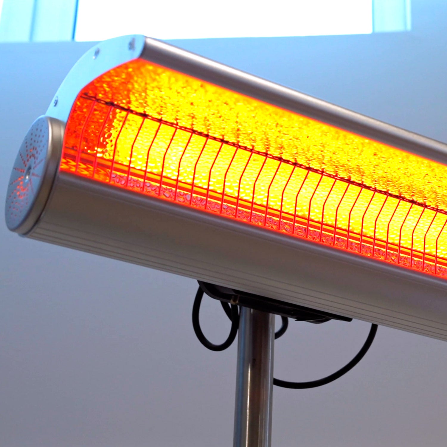 Scopri la stufa infrarossi da terra SINED 4000W: design elegante, materiali resistenti e calore immediato. Acquista ora per un comfort duraturo!