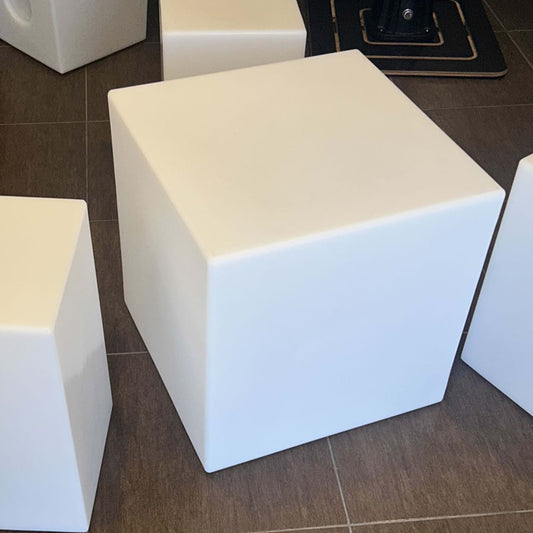 Tavolino luminoso Cuby design moderno qualita e funzionalita